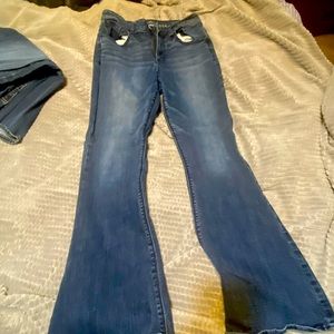 American Eagle women’s jeans